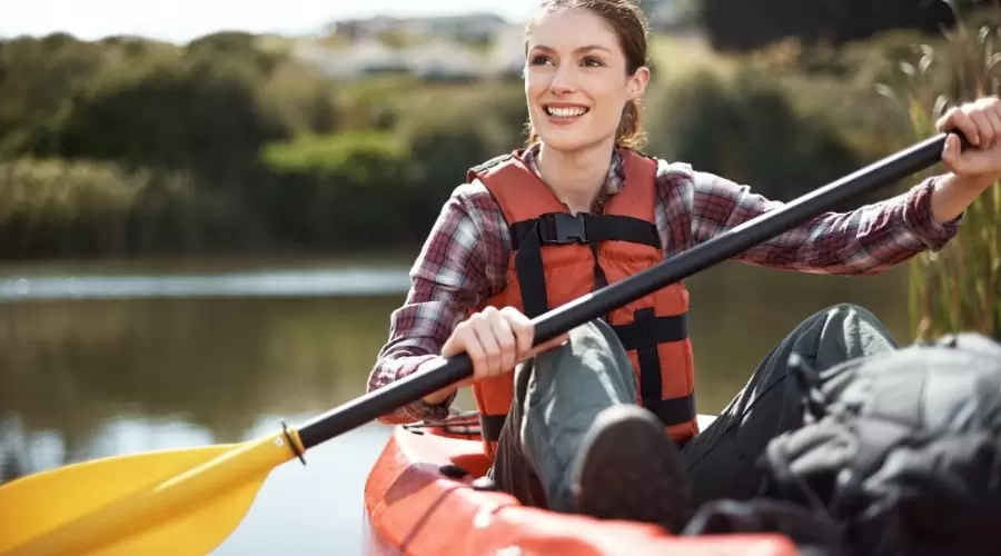 How to kayak alone